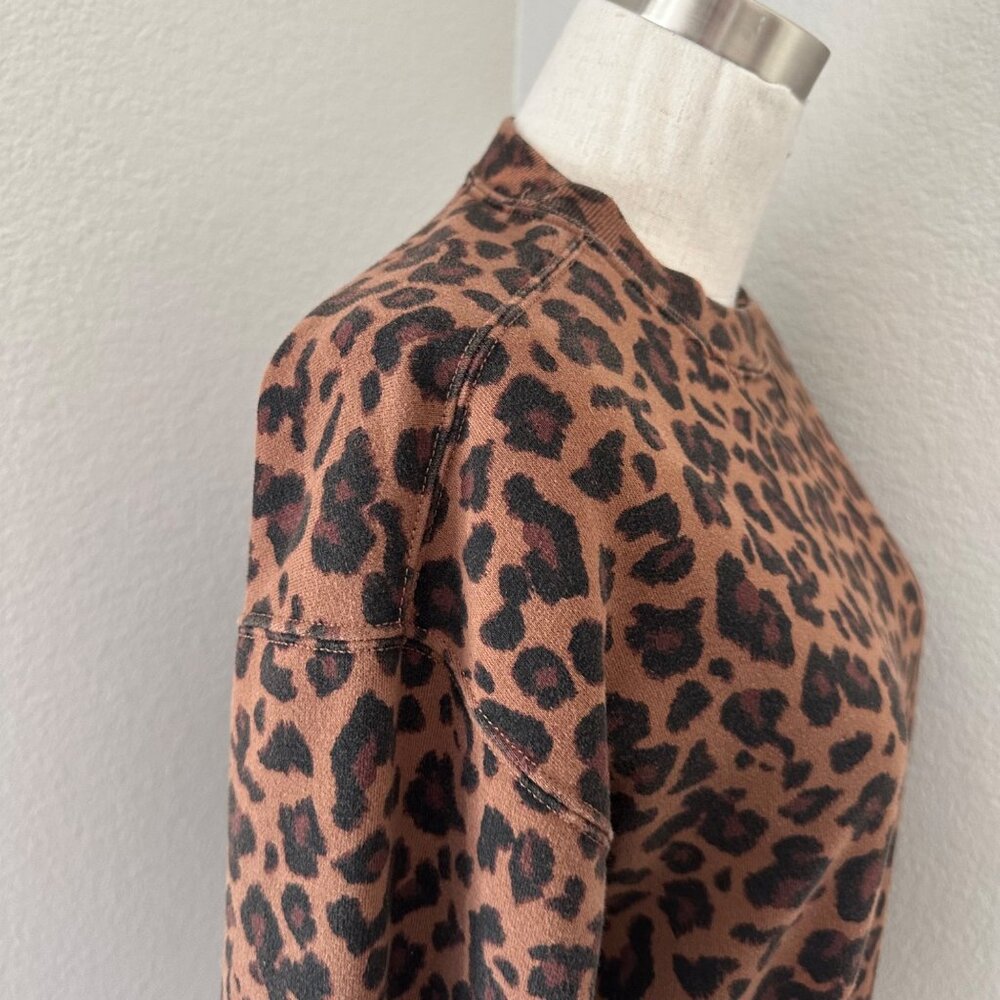 Abercrombie & Fitch Leopard Print Crewneck Sweatshirt Brown & Black Casual Sz XS - Picture 9 of 13